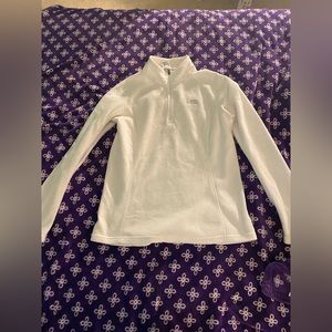 North face Women’s fleece quarter zip!